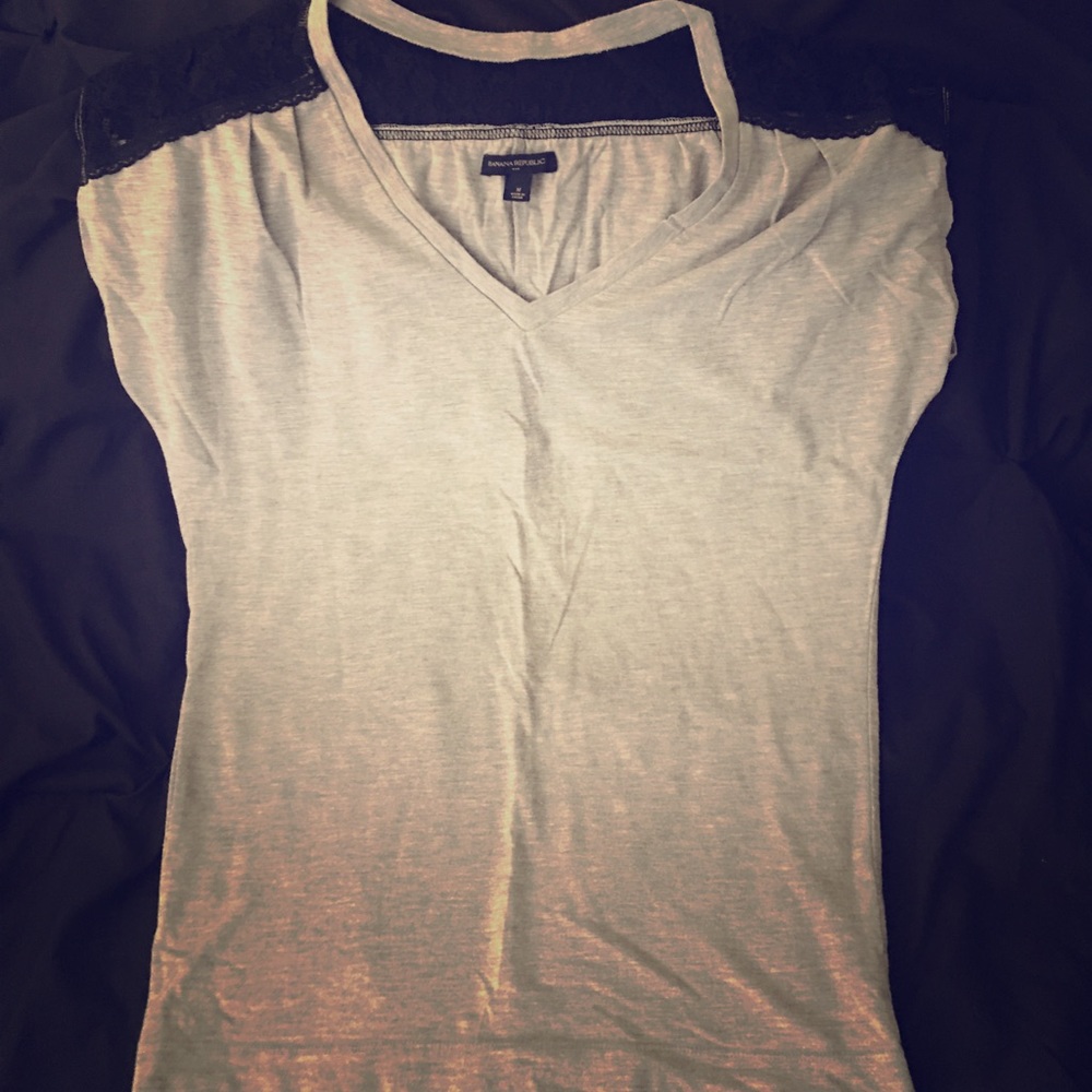 Women’s Banana Republic Tee